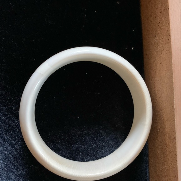 Natural Buffalo Bone Bangle - Picture 6 of 8